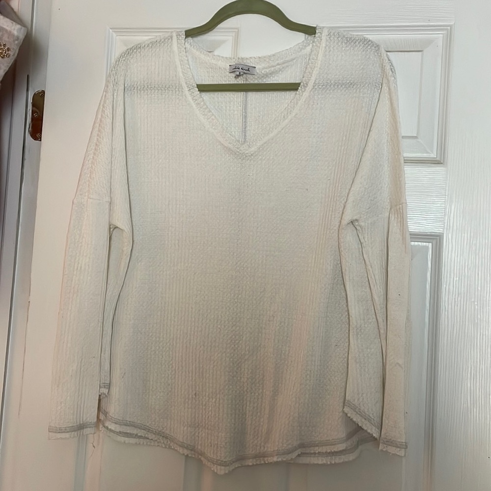 Light weight sweater top